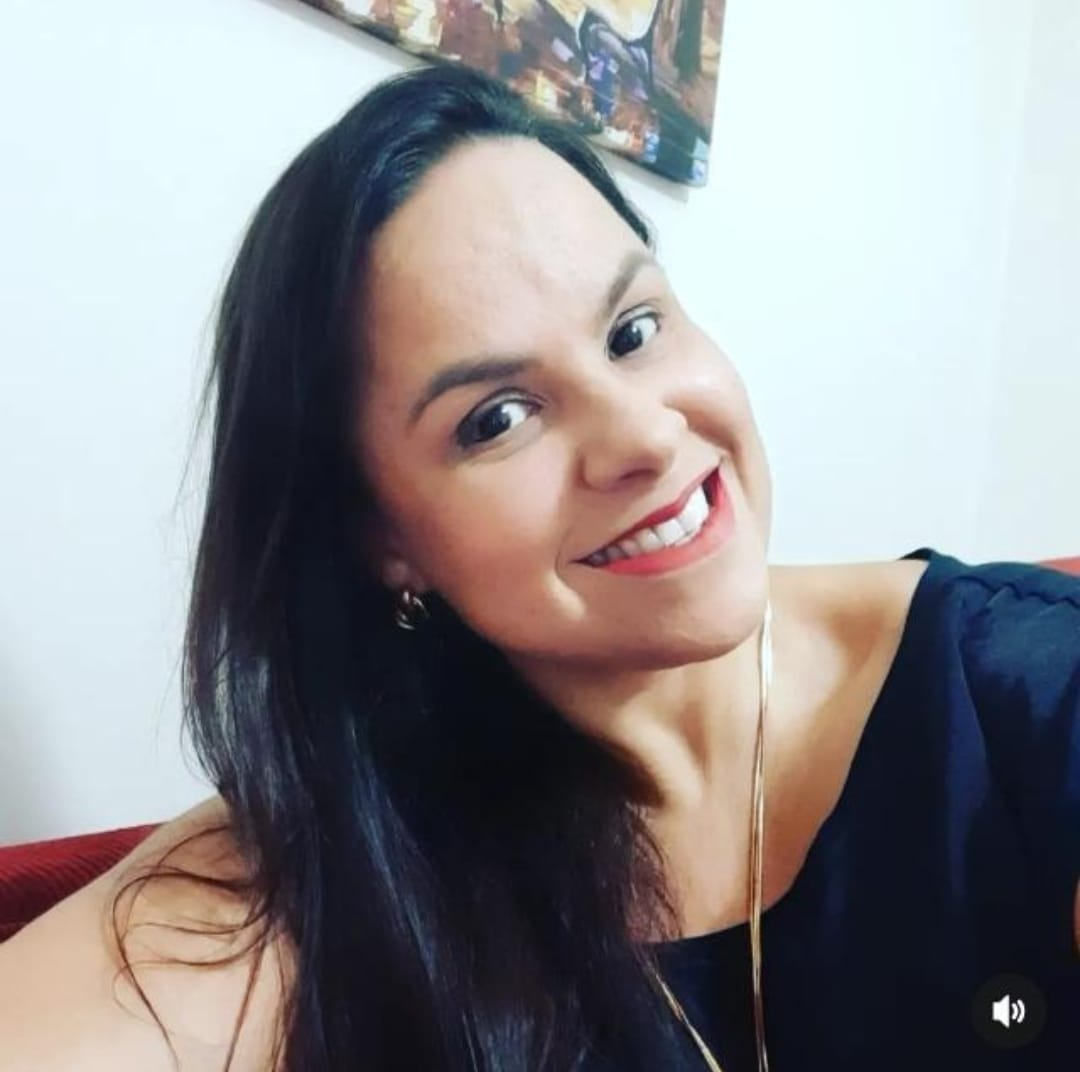 Denise Ferreira de Paula <br>Pedagoga/ Diretora Escolar